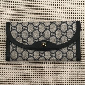 Vintage Gucci Plus Wallet